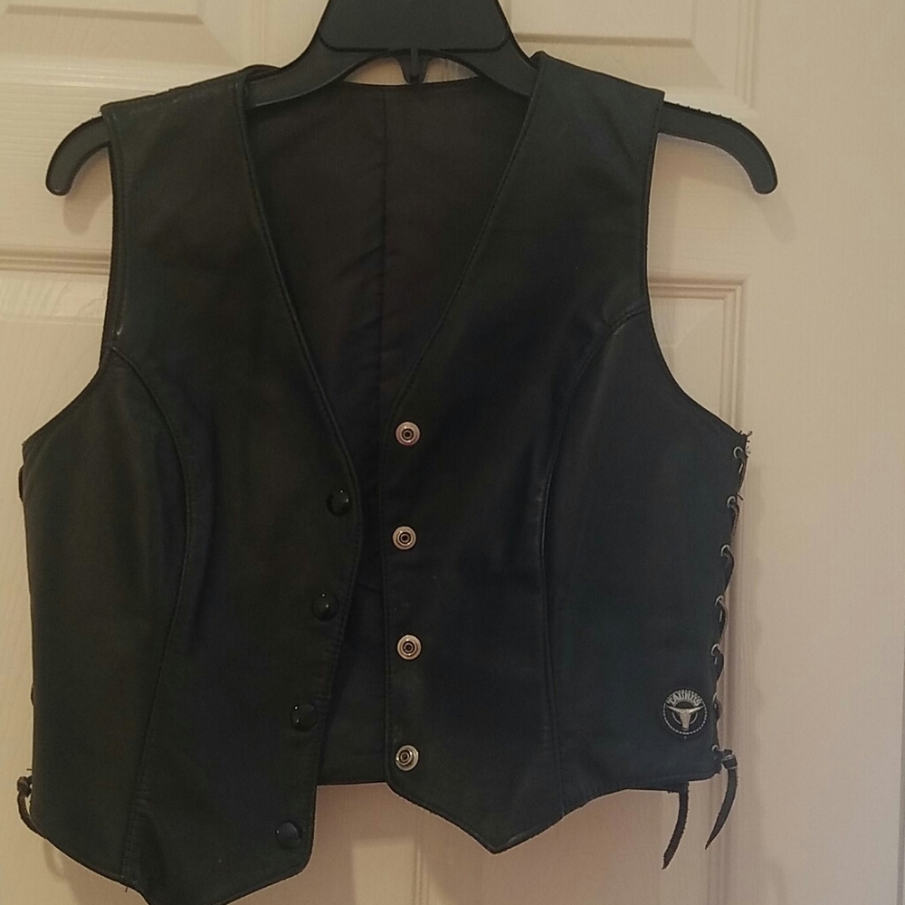 Taurus black leather vest